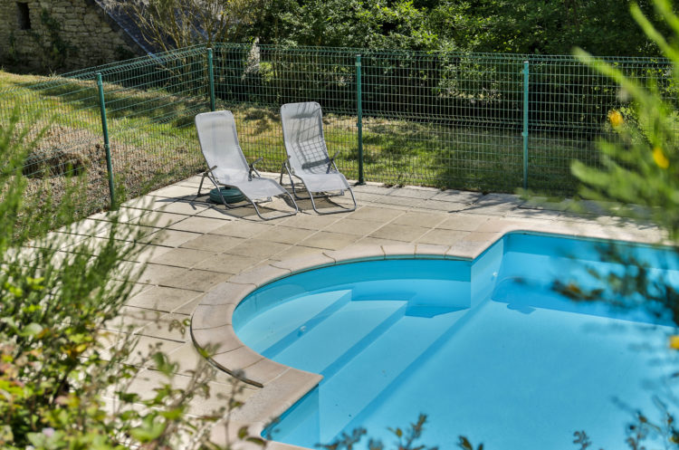 Piscine chauffée en pleine nature Bretagne