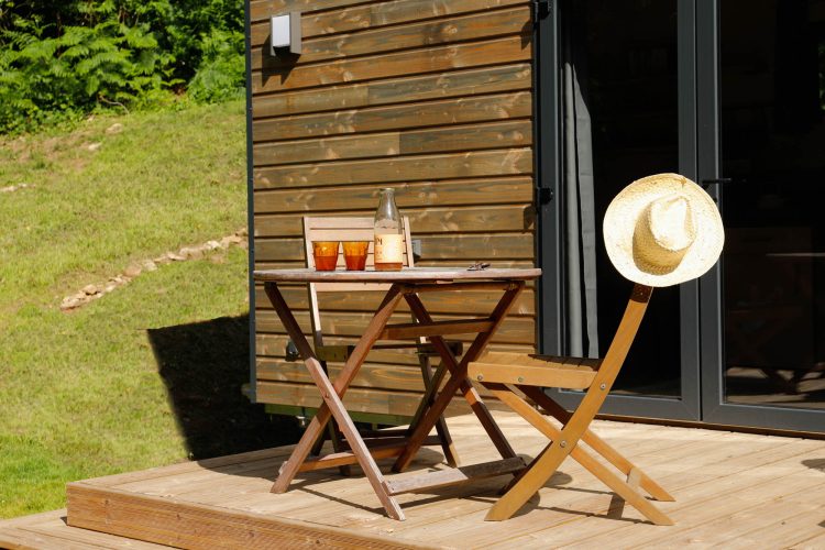 Télétravail au calme dans la tiny house Tilleul face à la forêt