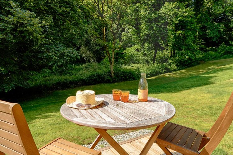 Tiny House Tilleul nichée dans une clairière en pleine nature