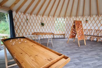 Yourte commune pour activités de groupe